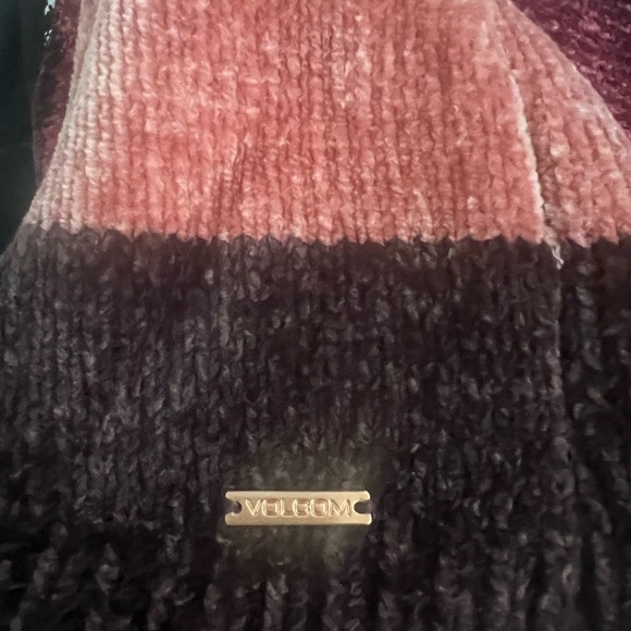 Volcom Sweater - Picture 3 of 4